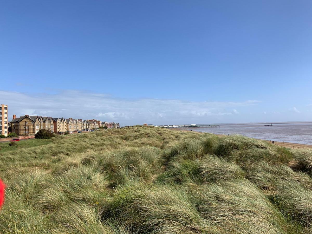 Beach Shore - SEA VIEWS Lytham St Annes Exterior foto